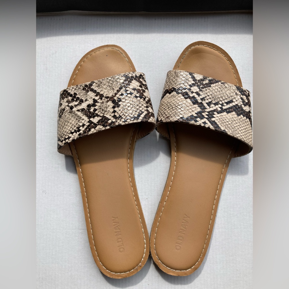 Old navy sandal